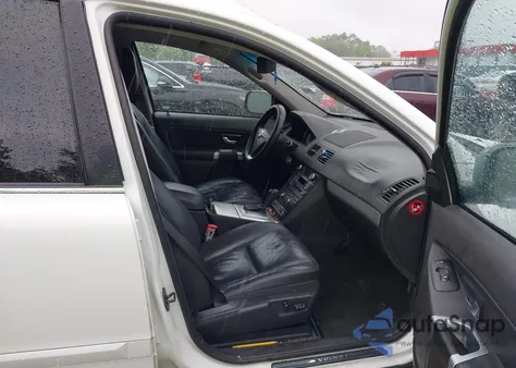 2013 Volvo Xc90 3.2/3.2 Platinum/3.2 Premier Plus z USA, uszkodzony, nr VIN YV4952CZ1D1638270